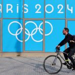 مكافأة أولمبياد باريس 2024 تتسبب في إضراب عمال جمع القمامة