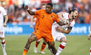 هولندا ضد بولندا.. رقم تاريخي يمنح الأفضلية لـ”الطواحين”