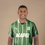 رسميا.. وليد شديرة لاعبا جديدا لنادي ساسولو الإيطالي