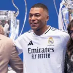 والدة مبابي تكشف كواليس انتقاله إلى ريال مدريد: “حذرناه من مغادرة باريس