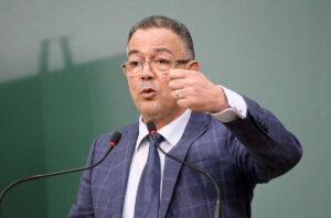 لقجع: إنجازات المنتخب ثمرة الرؤية الملكية.. وعقلية الألقاب كسرت حاجز الخوف